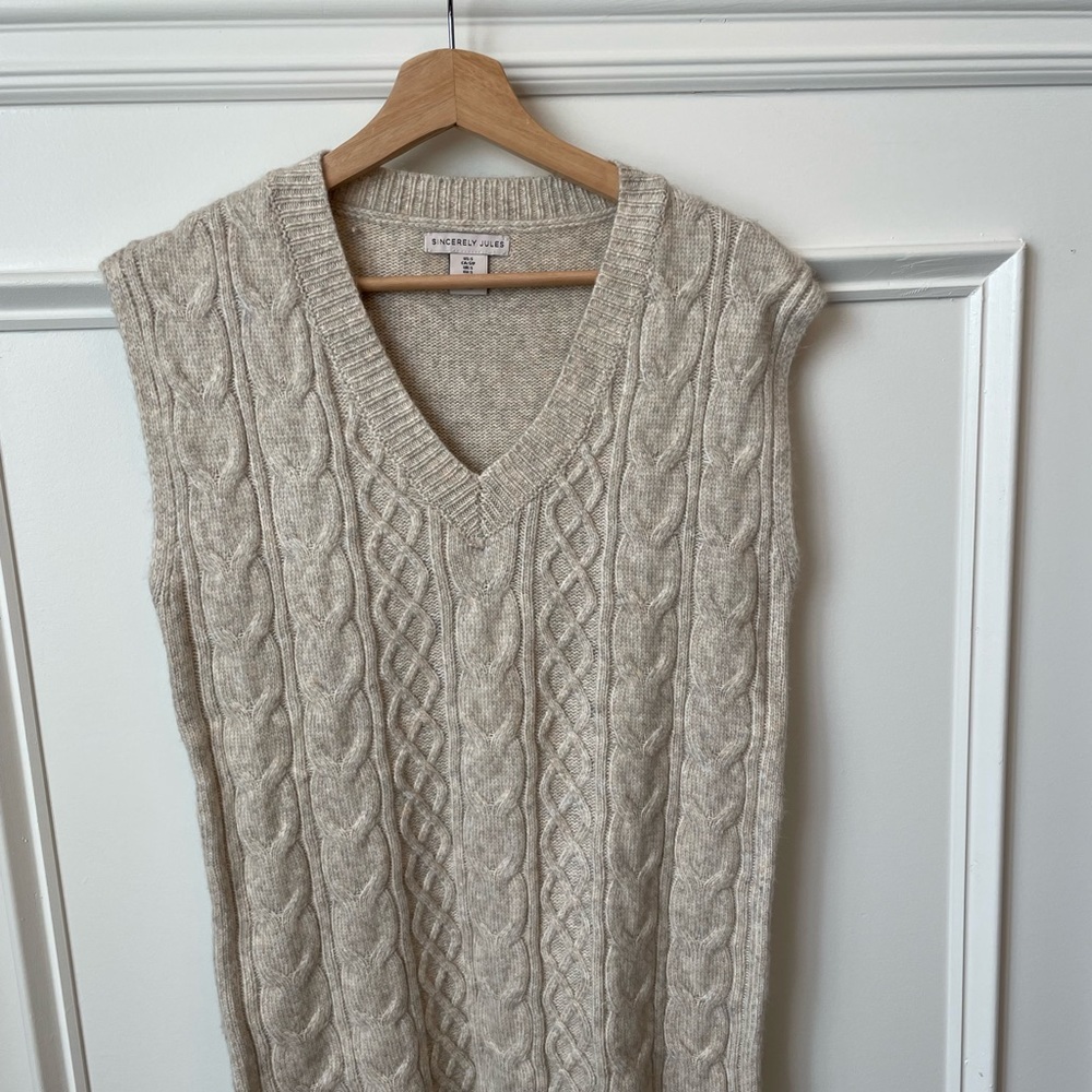 Sincerely Jules sweater vest!